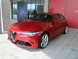 giulia qv 四叶草版上市 售102.8万元图片