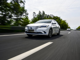 ��ս2000km������� ���鳤���ݶ�EV460