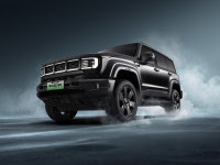 BJ40����ӭ&ldquo;����ʿ&rdquo;�³�Ա��18��Ψһԭ���Ϲ�ȫ�ڻ�רҵԽҰ����ʽ����