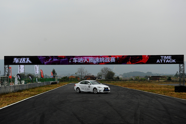 让每个人都实现赛车梦 惠州赛车场体验